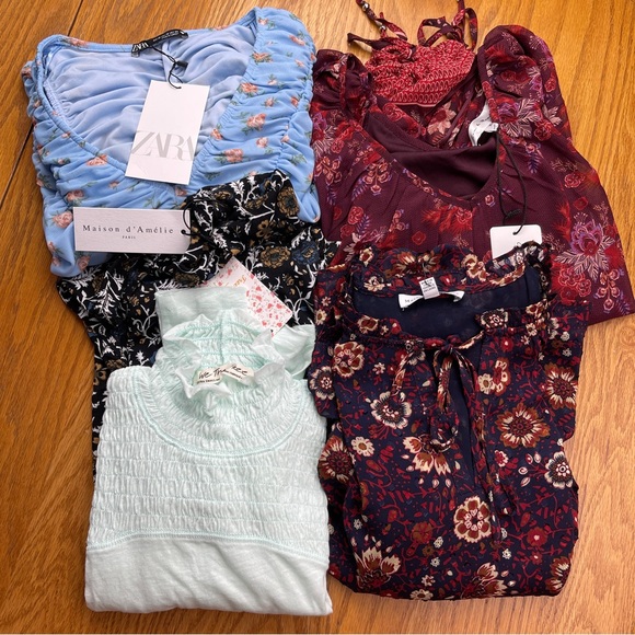 Maison d' Amelie Tops - Bundle of Five New Tops Small and Extra Smalls
